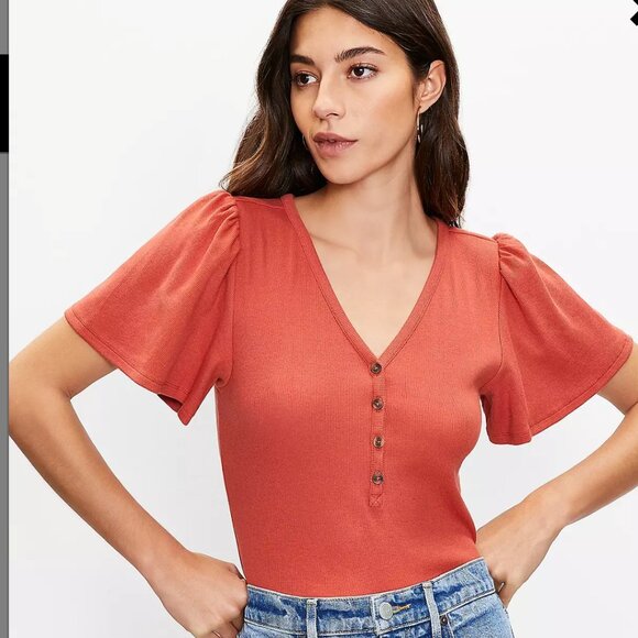 *LIKE NEW* LOFT Ribbed Cotton Flutter Sleeve V-Neck Henley Size Large - Picture 5 of 5